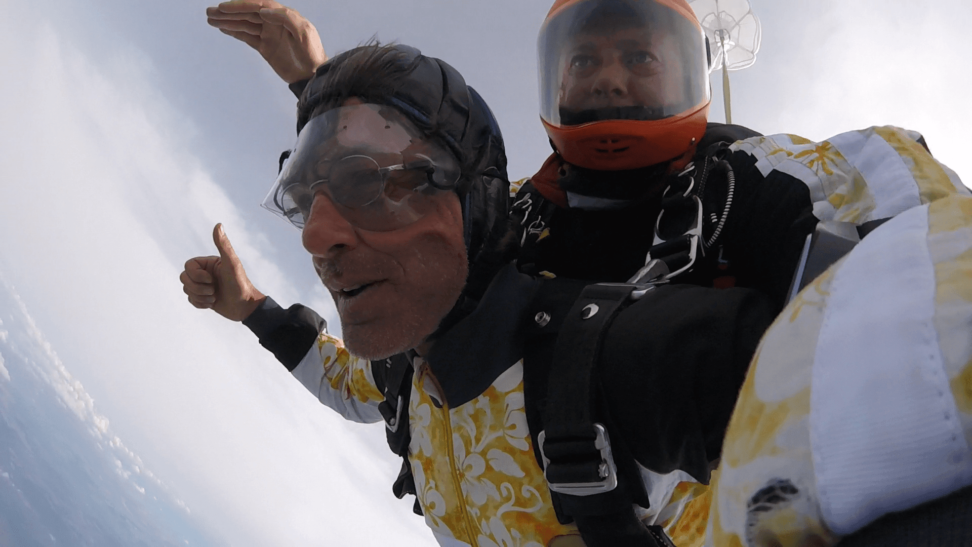 Fallschirmspringen Oberpfalz Passagier aus 6000 Meter Höhe