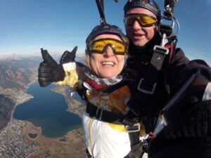 Fallschirmspringen in Österreich als Tandemsprung Geschenk Gutschein